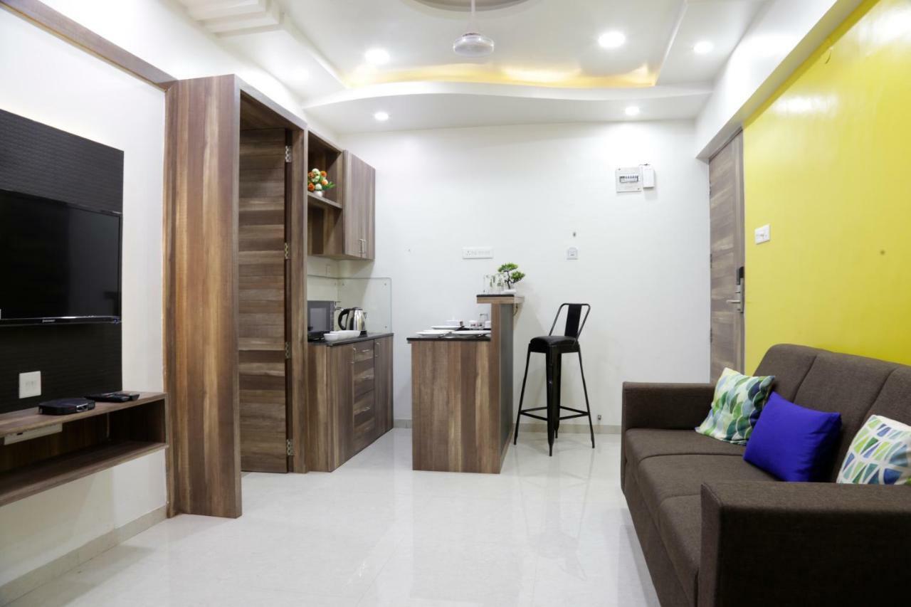 Emerald Vista Luxury Suites Пюн Екстериор снимка