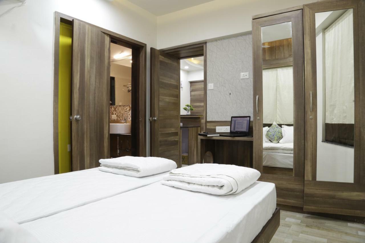 Emerald Vista Luxury Suites Пюн Екстериор снимка