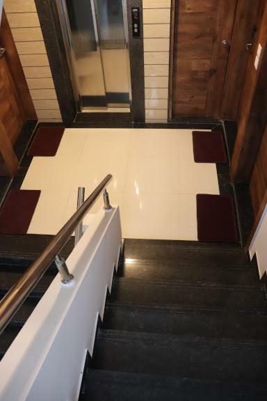 Emerald Vista Luxury Suites Пюн Екстериор снимка
