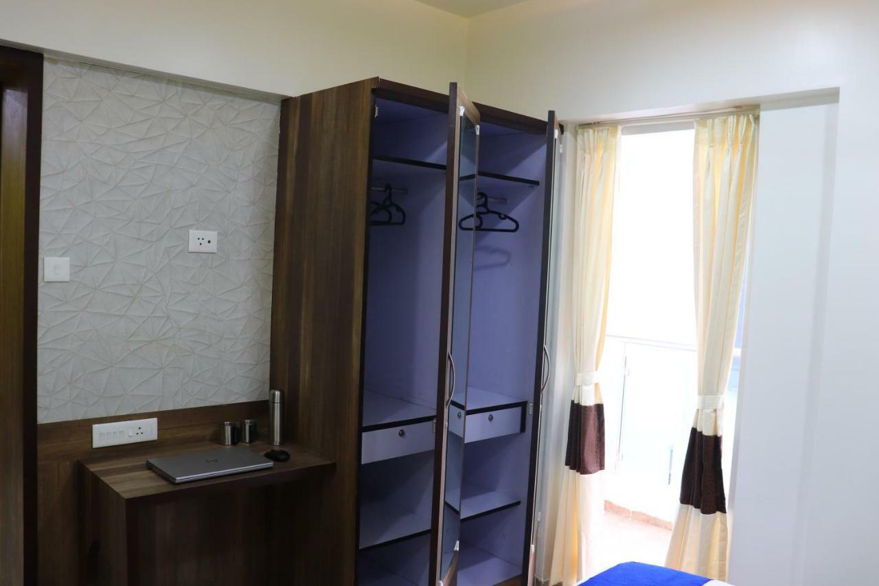 Emerald Vista Luxury Suites Пюн Екстериор снимка